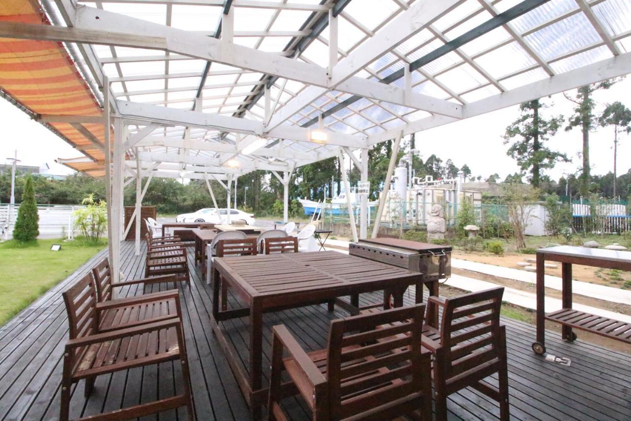 Hotel Swan Lake Nagara Nagara  Exterior foto
